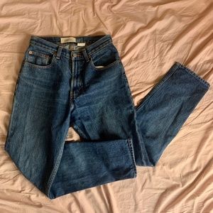 90's Vintage High Waisted GAP Jeans Size 4